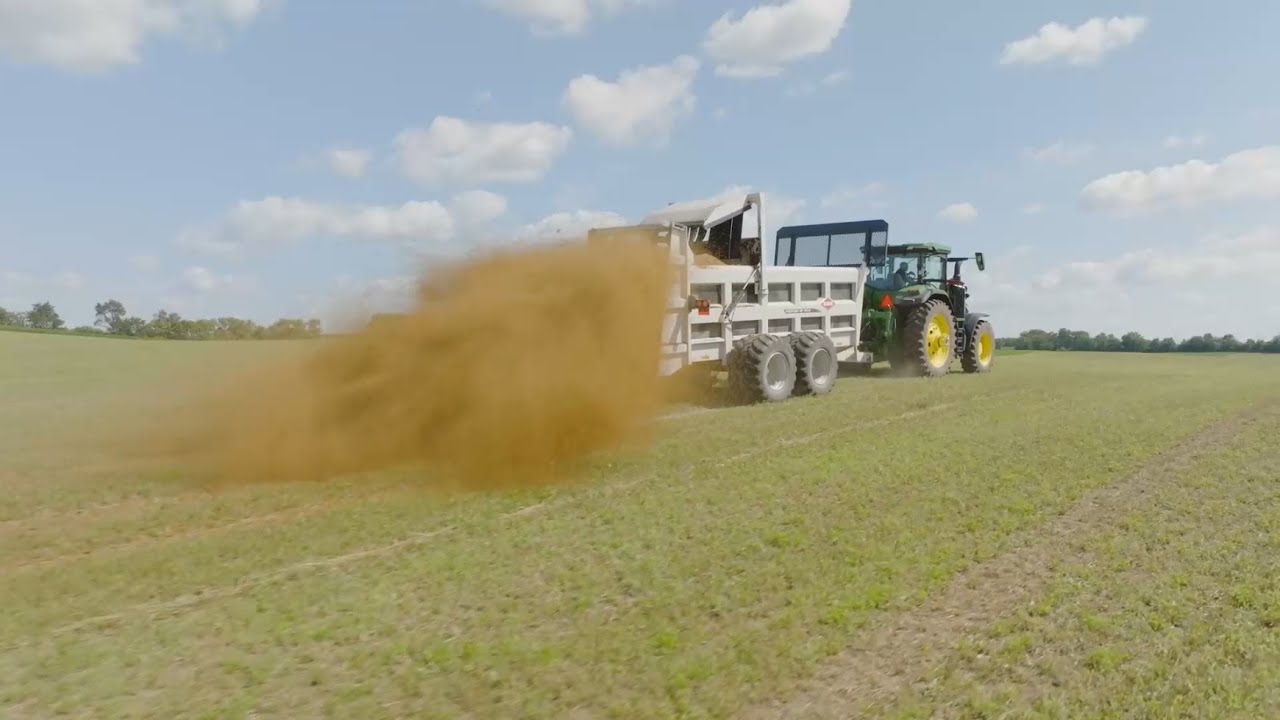 KUHN Hydraulic Push Spreaders Overview - ProPush&reg; HP/HPX