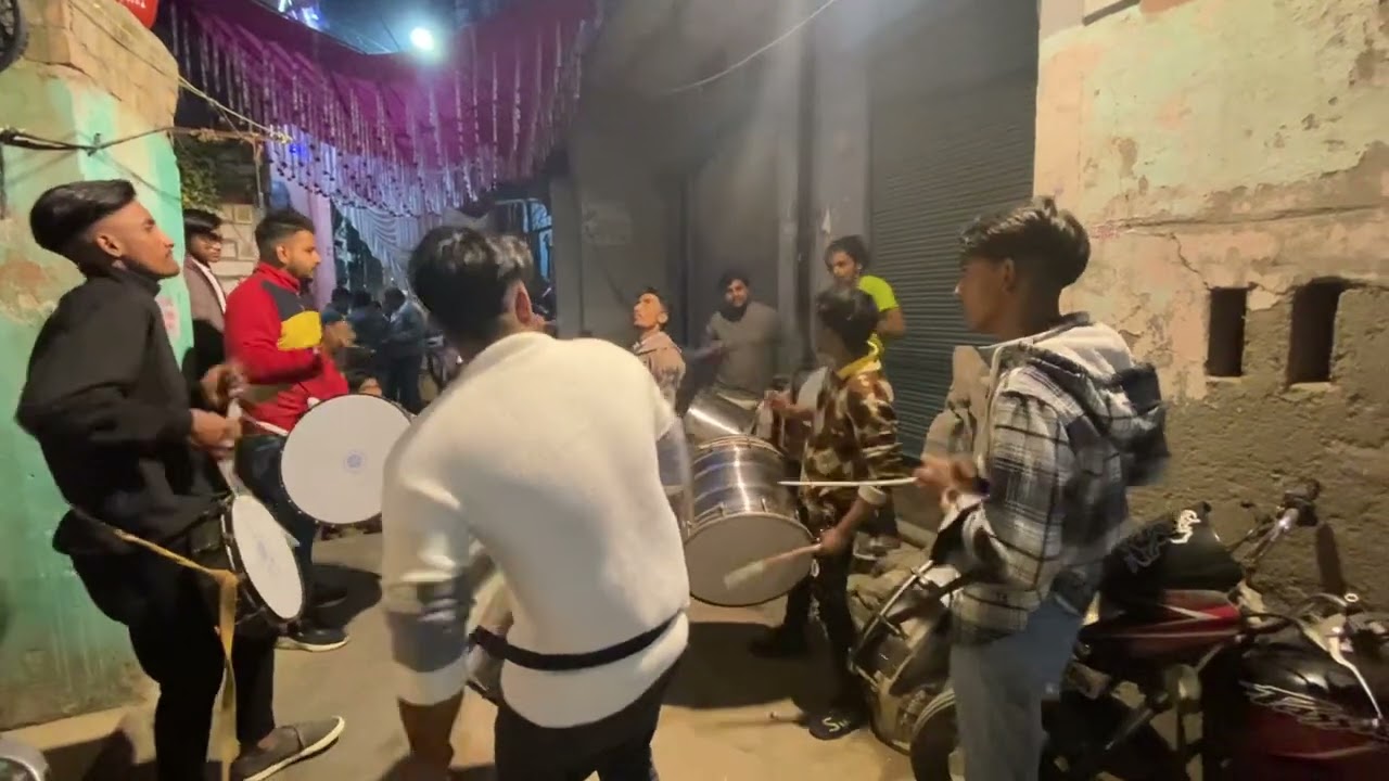 After long time with all brothers 😇😇😇#__varun_bombay__nasik dhol #__delhi 🥳🥳