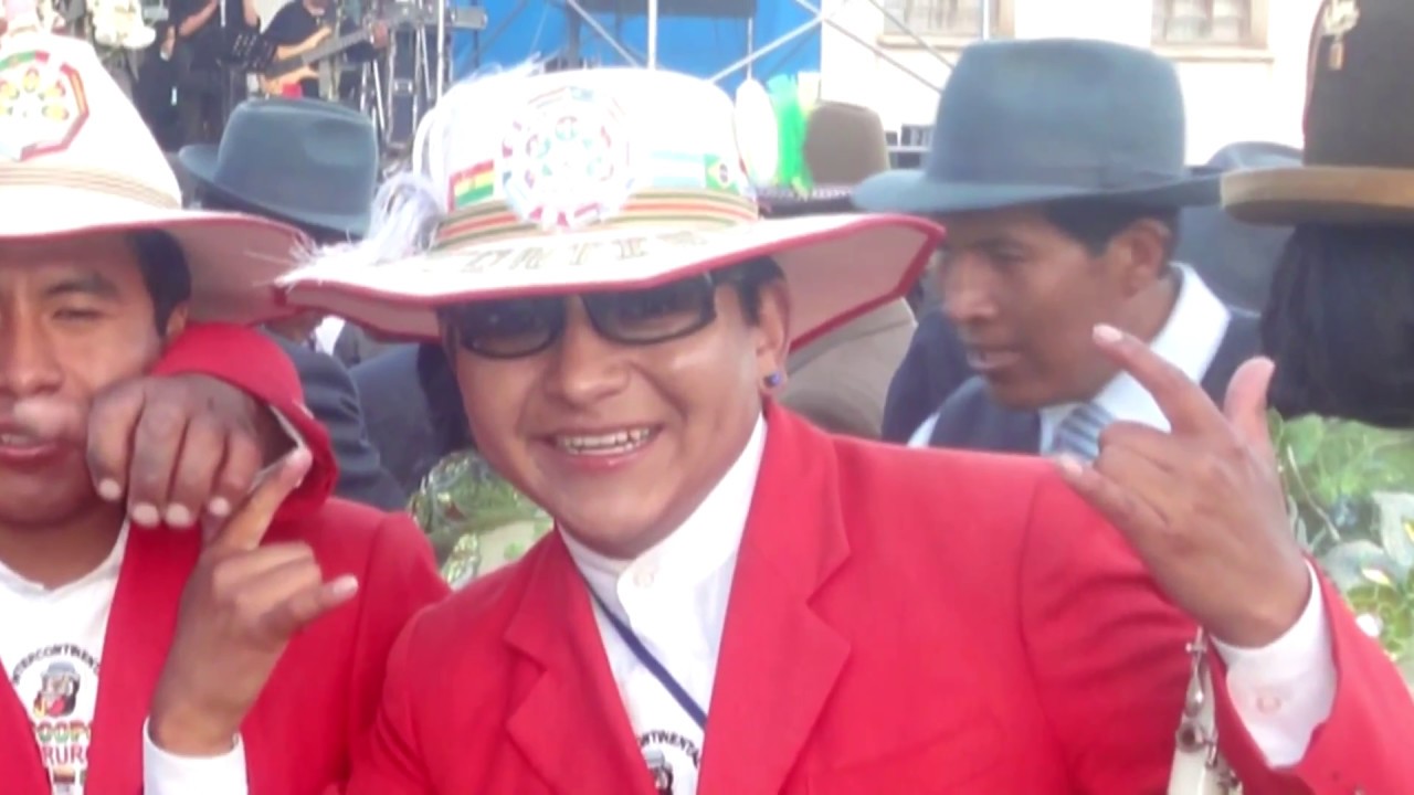 LOS BRONCES. RICKY