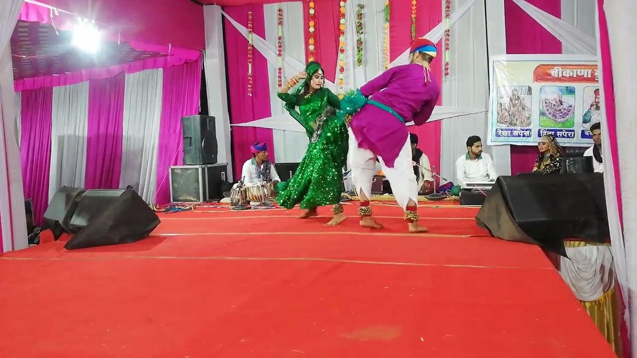 @Ramumarwadi  लो आ गया रामू मारवाड़ी और हीना कालबेलिया का नया डांस, चमक चूडी सोंग ।।