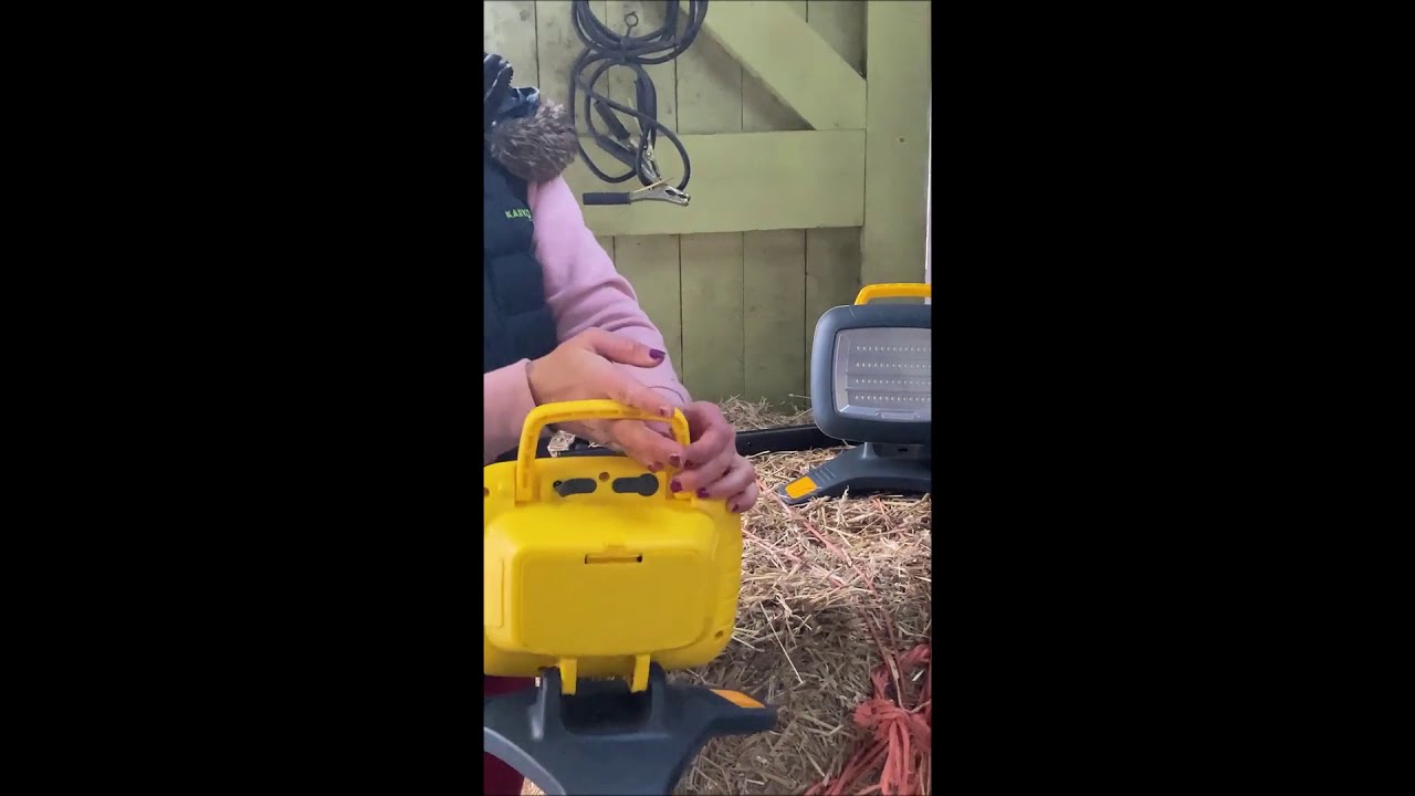 re-chargeable battery powered flood light