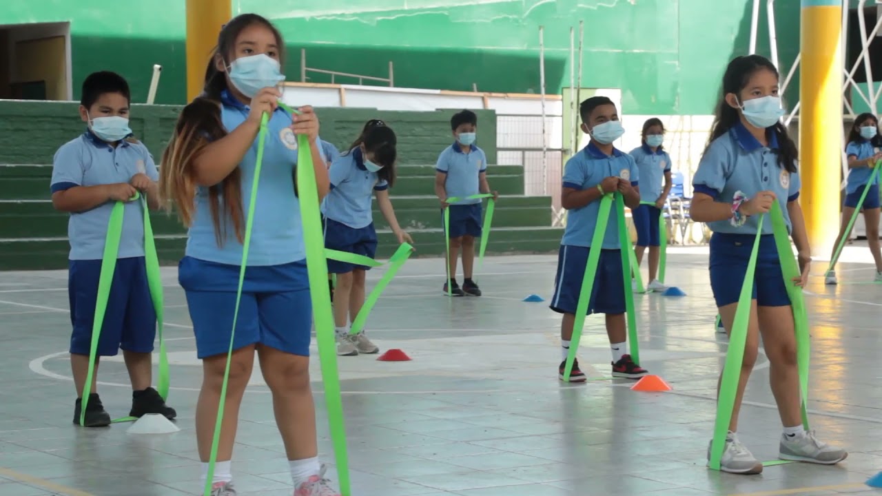 Ejercitándonos con la Geometría - Escuela República de Israel