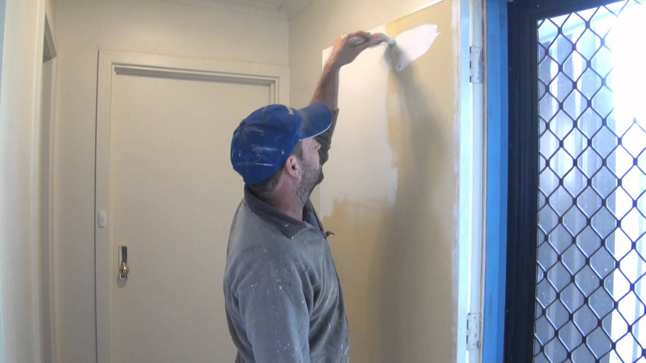 How To Paint A Door - How to apply paint to a door without brush marks