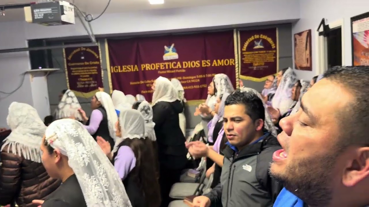 Culto de jóvenes gloria a Dios 