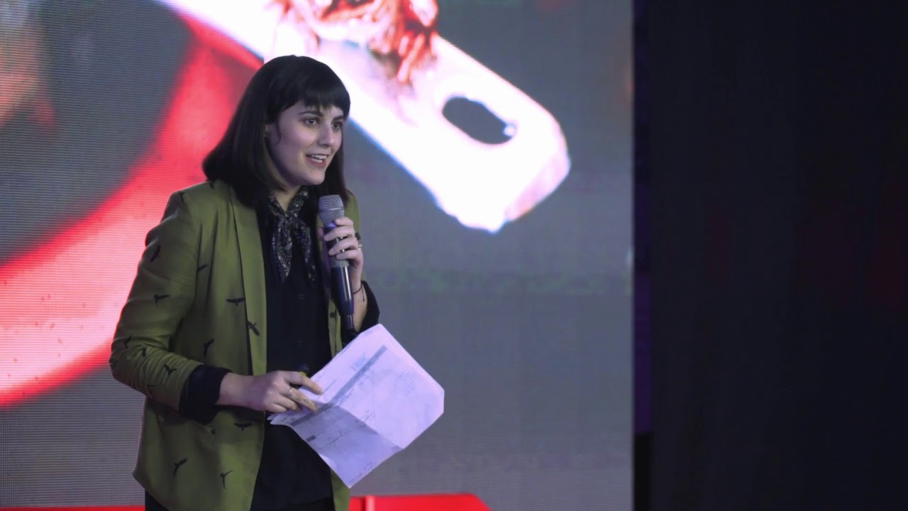 The sustainable fashion talk: ¿Realmente hacemos algo? | Elizabeth Salim. | TEDxParqueLaLoma