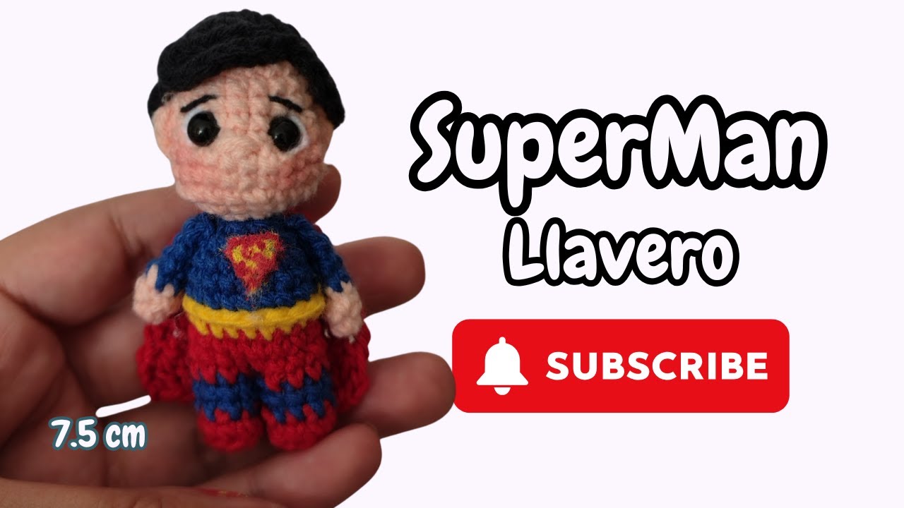 SUPERMAN KEYCHAIN ​​- 7 CM SUPERMAN AMIGURUMI