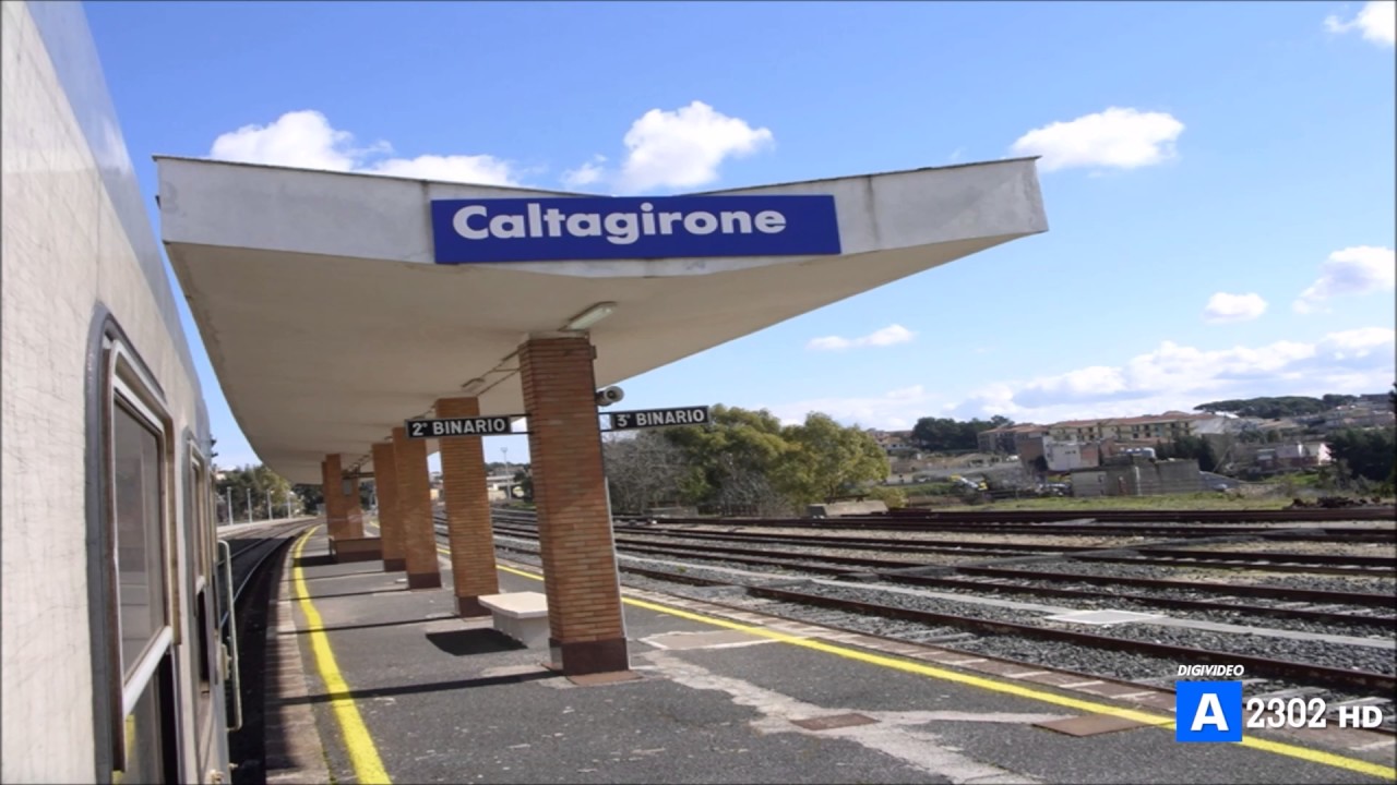 Annunci alla Stazione di Caltagirone