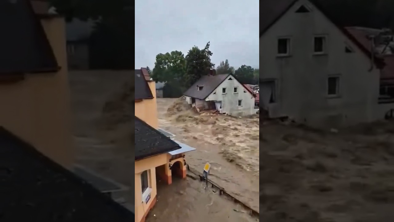 😱 Nature's Fury: Storm and Flood Chaos!#flood#rainstorm#disaster#shorts