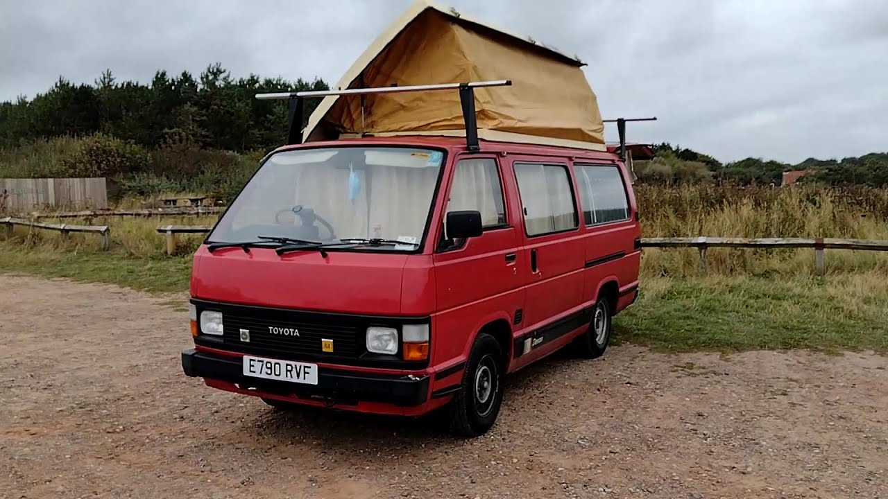Vanlife in my 1988 Toyota Hiace Campervan Chinese Takewaya t Cromer and a Quick Overnight in Weybour