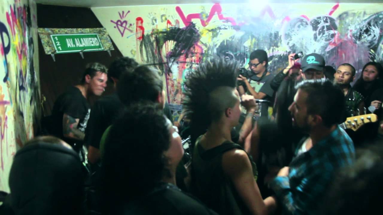 Sentimiento de Agitación - Eutanasia (Quito, Ecuador 2014)