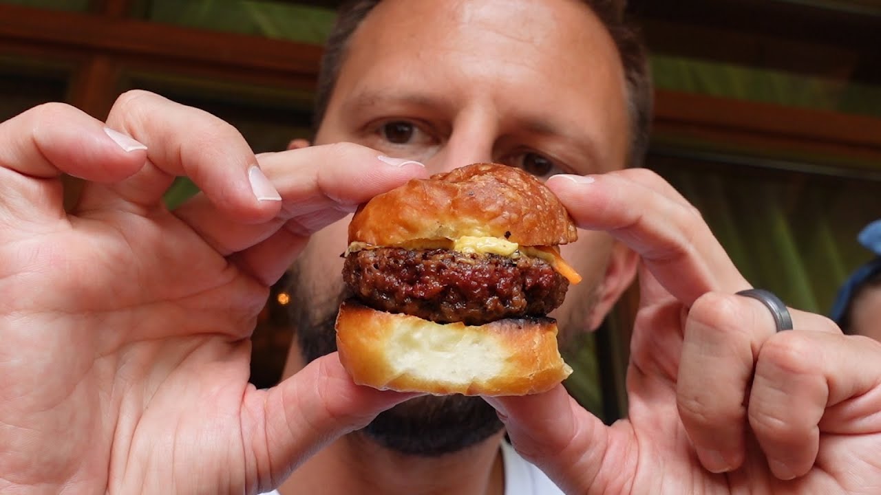 A Disney's Animal Kingdom Family Lunch Date! | Trying Nomad Lounge's New (To Us) Menu Items!