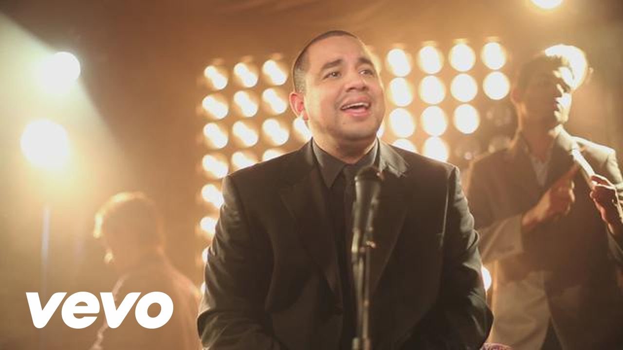 Felipe Pel&aacute;ez, Manuel Juli&aacute;n - Voy a beber