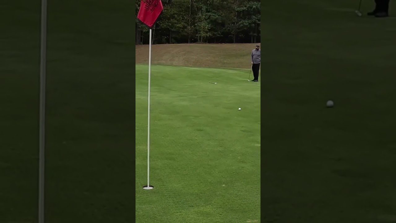 50 Foot Putt! #putt #scottycameron #longputt #droppinbombs #putting #putter #golf #golfing