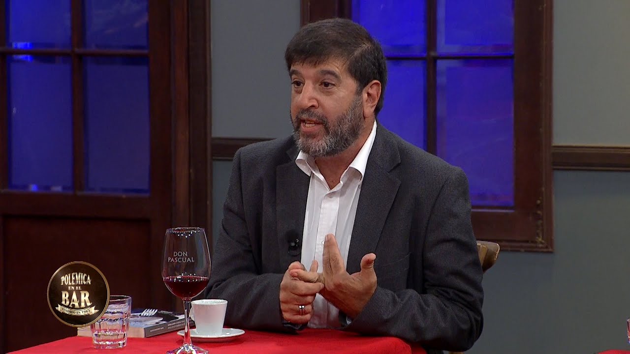 ¡Fernando Pereira en POLÉMICA EN EL BAR!