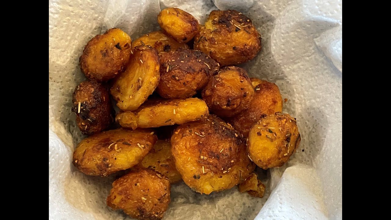 Delicious! Crispy! Tinned Roast Potatoes Recipe! #asmrfoods #foodhacks #asmr #recipes #food