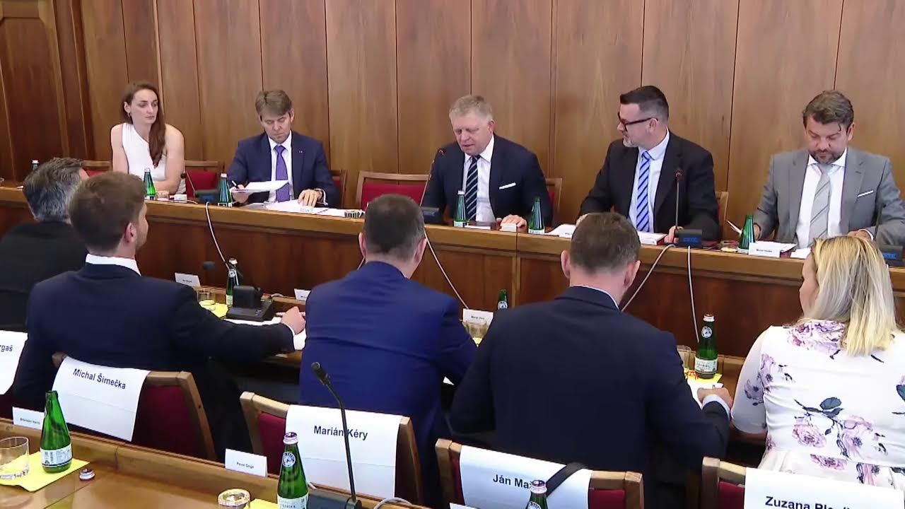 Vyst&uacute;penie premi&eacute;ra SR R. Fica  T&eacute;ma: Z v&yacute;boru NR SR