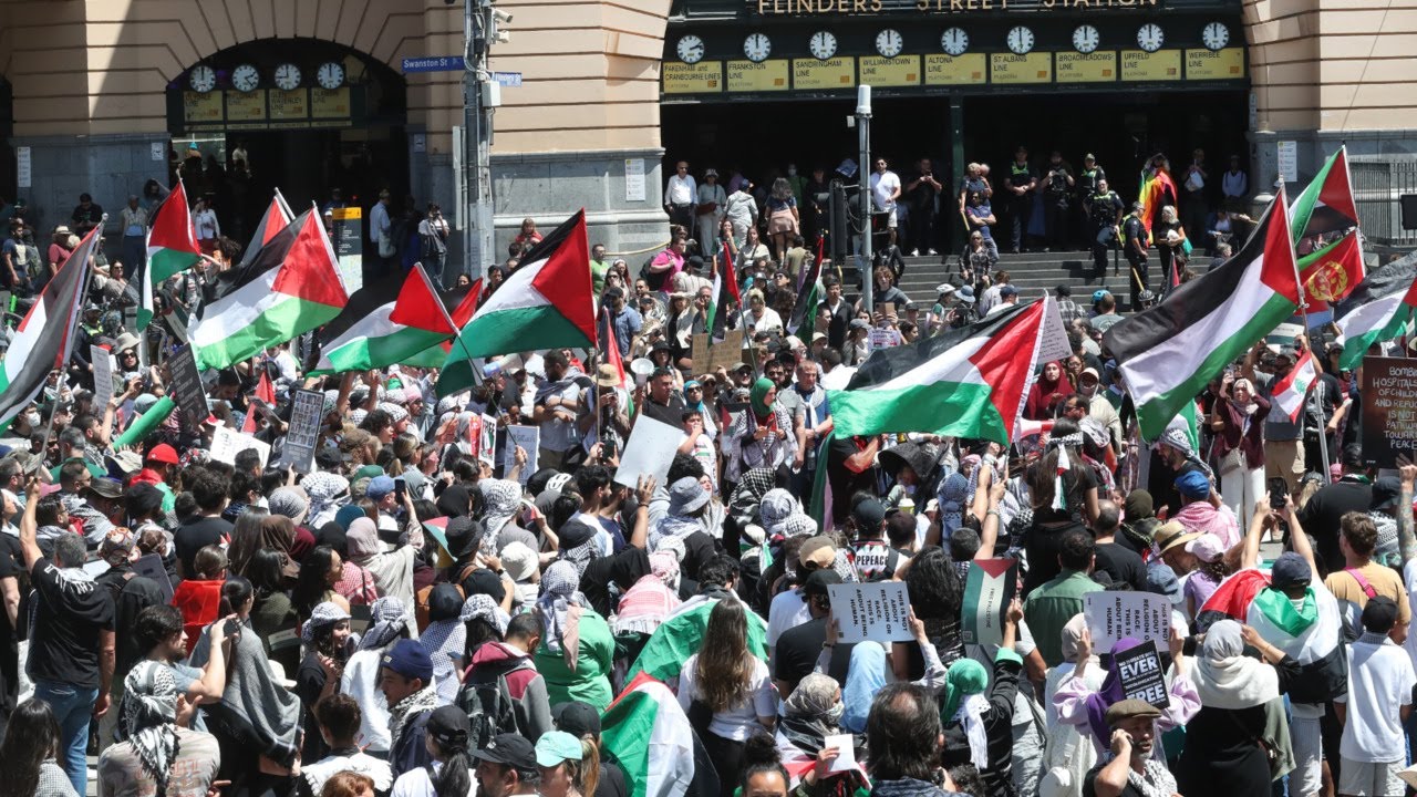 Hundreds of students protest for Palestine in Melbourne
