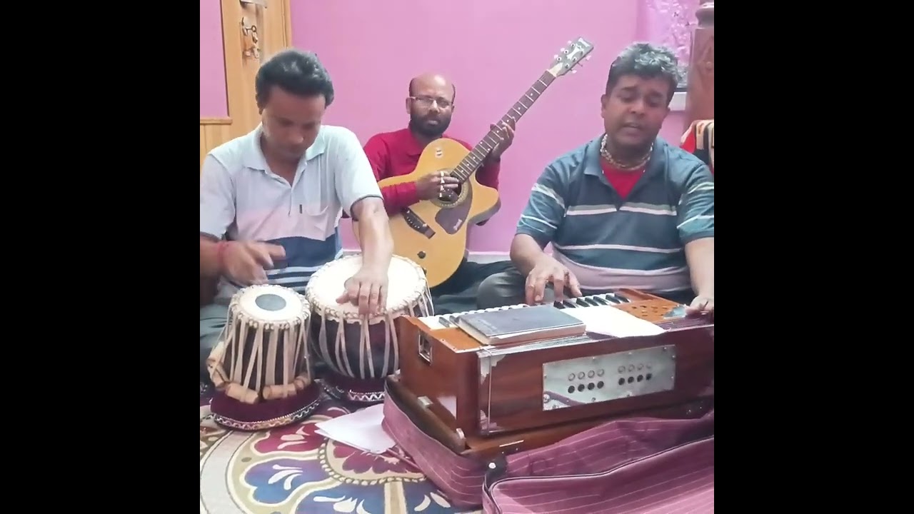 ও পদ্মার মাঝিরে - কথা - কমল  মালিক,কণ্ঠ ও সুর - বিনয় হালদার,সঙ্গতে - কৃষ্ণেন্দু বর্মণ #vatiyalisong