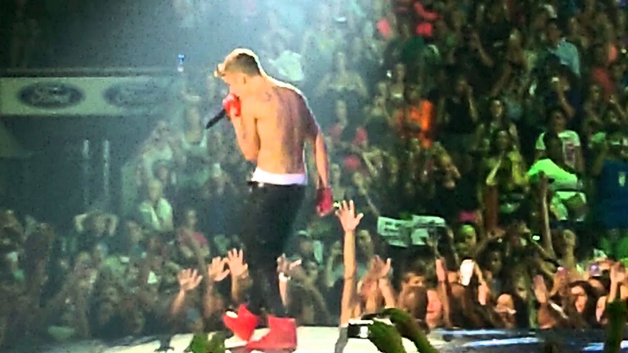 Justin Bieber - Baby - Live - 7-3-13 - Dallas