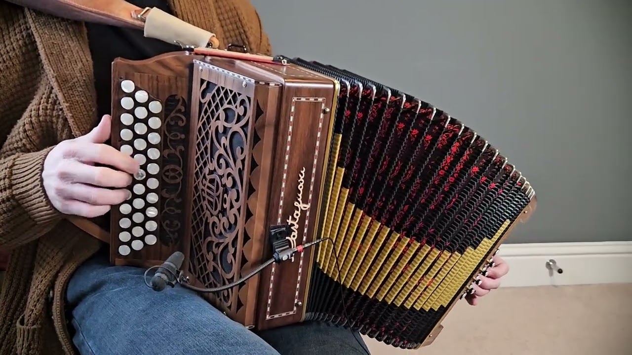 Hector The Hero (James Scott Skinner) DG melodeon / accordion