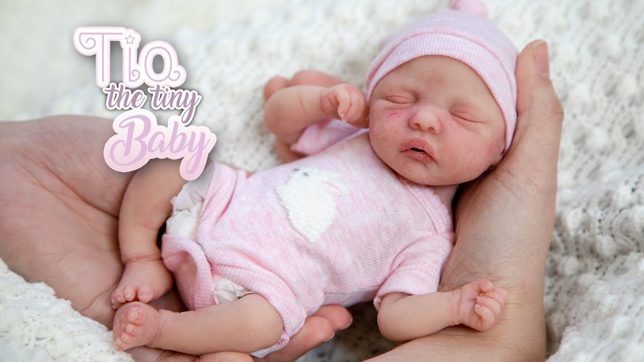 Super tiny Baby Tia - only 7 inches tall