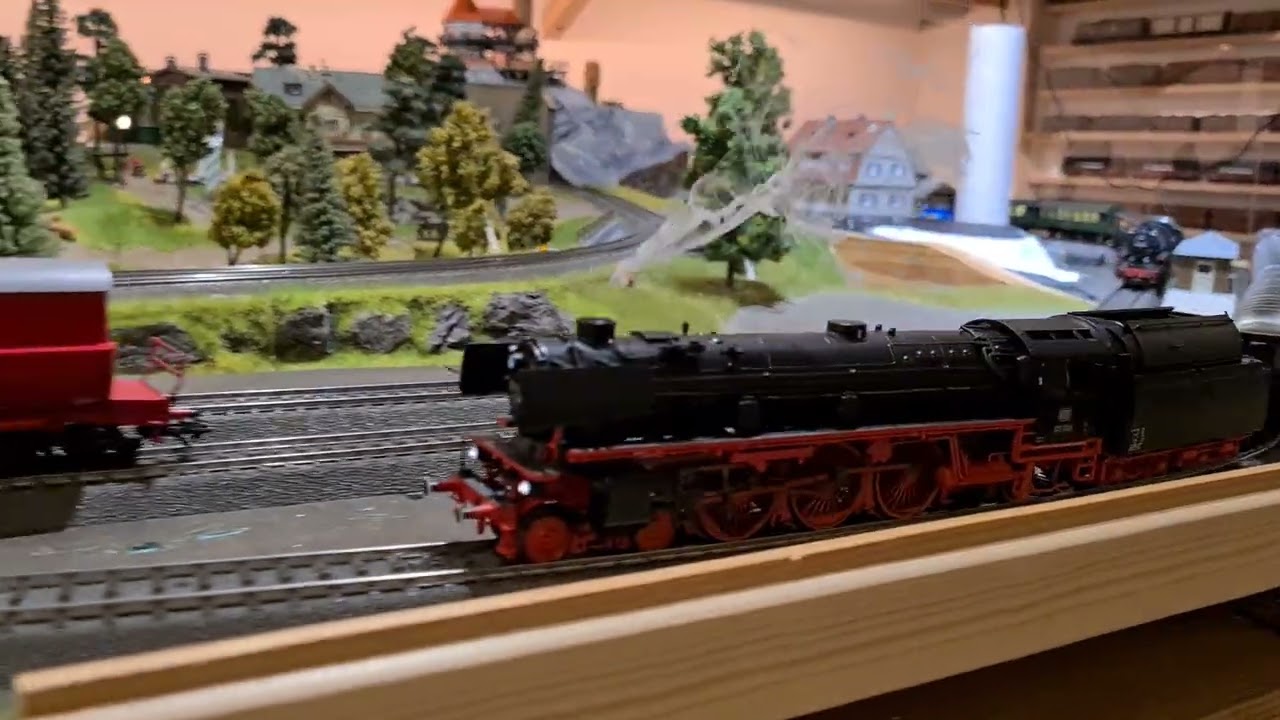 Einen schönes Wochenende allen Modellbahnfreunden 😉