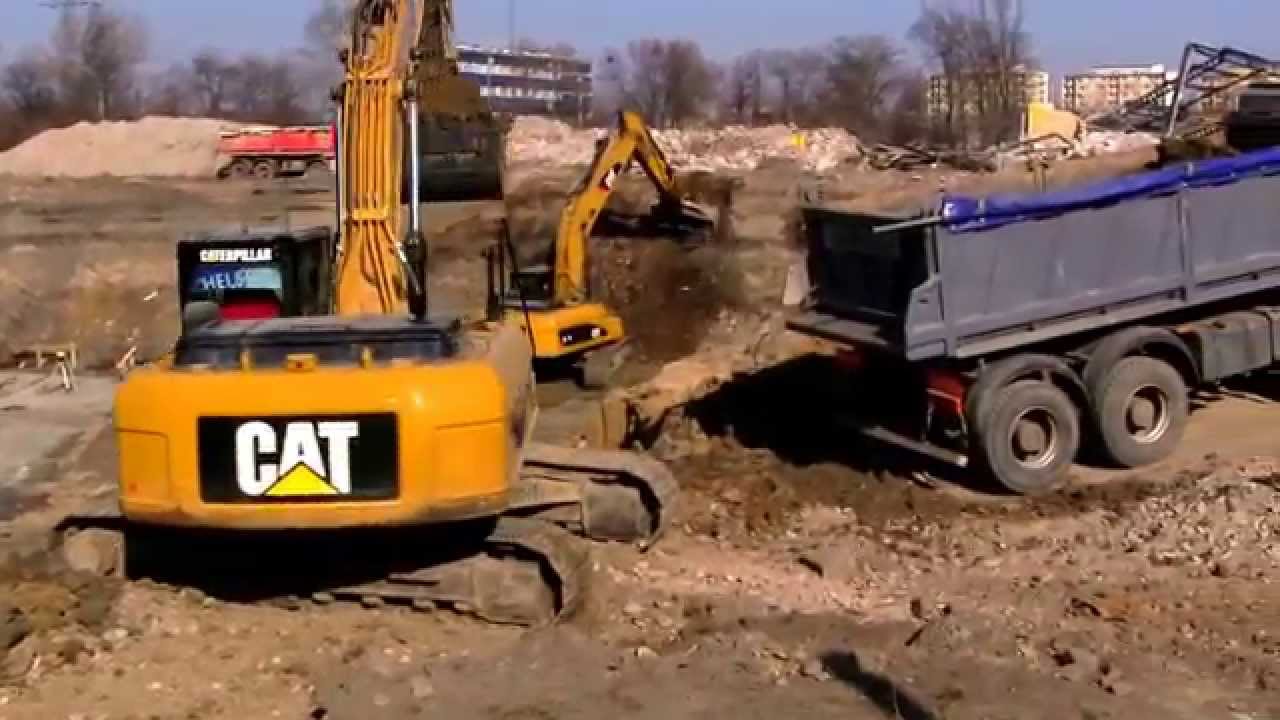 EXCAVATORS - Bagger - Koparki CAT 324 D - Bud. stadionu ŁKS Łódź