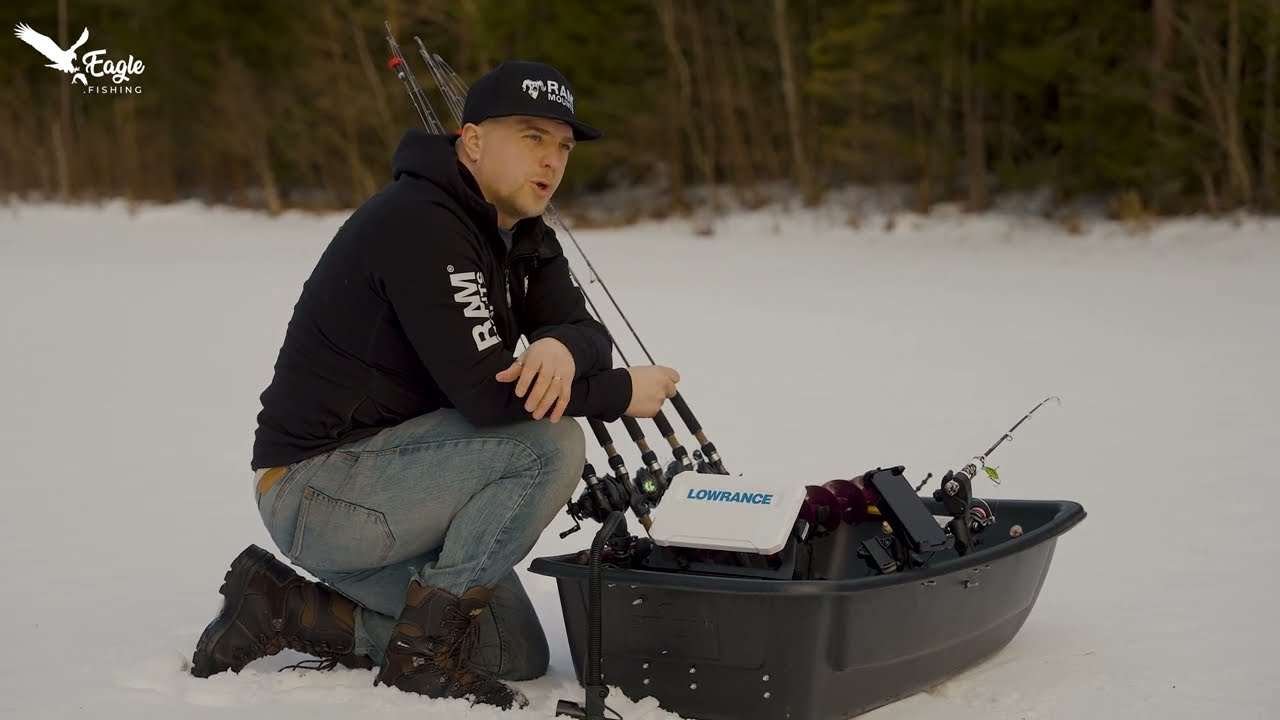 Hampus och Eagle pimpar en pulka med RAM produkter.