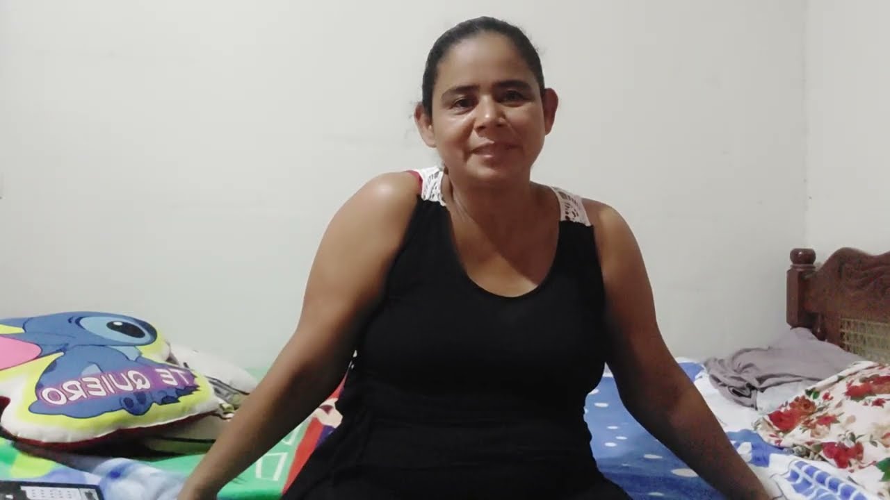 NIÑA MIRNA LES DESEA UN FELIZ DIA DEL AMOR❤❤ ILA AMISTAD