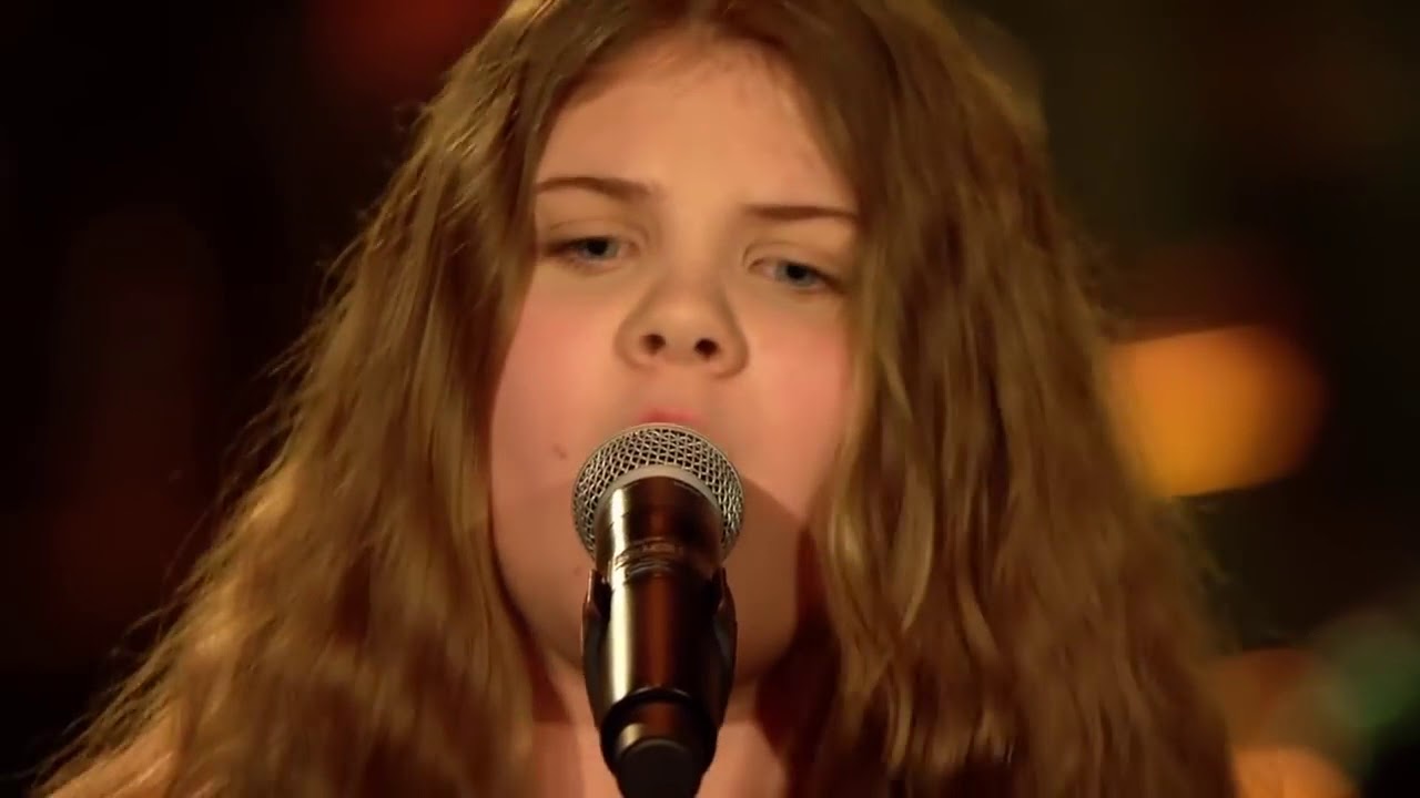 Gabrielle Aplin   Salvation Leonie   The Voice Kids 2017   Sing Offs   SAT 1