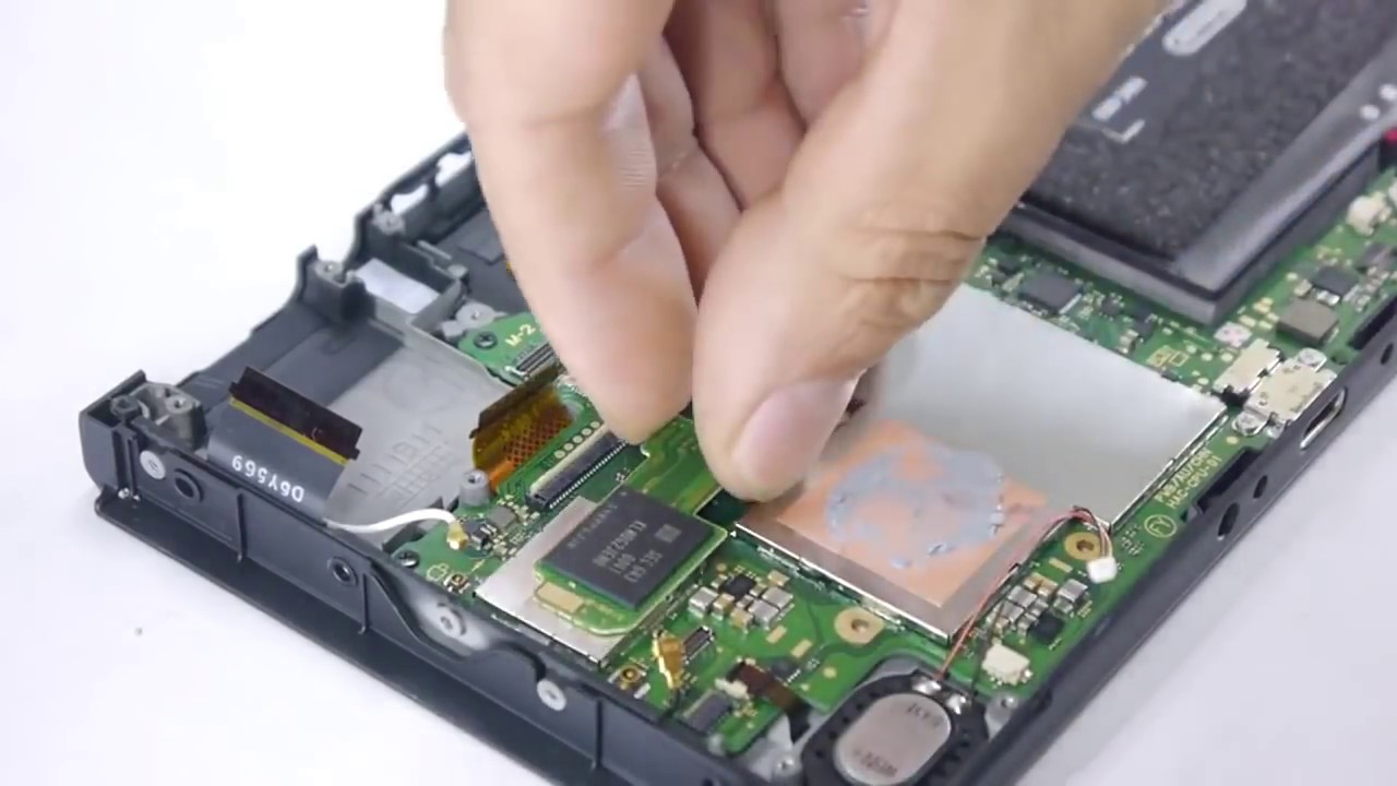 COMO DESARMAR UNA NINTENDO SWITCH - que hay dentro de