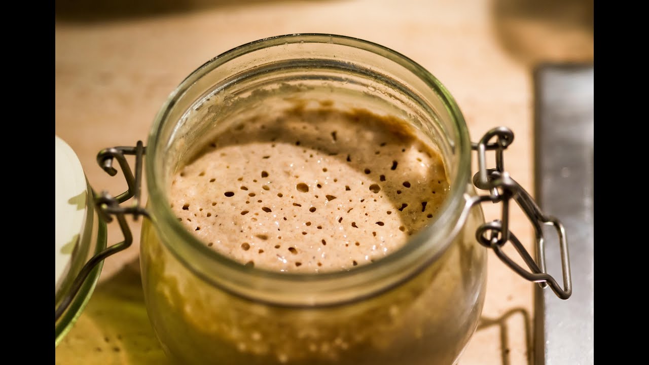 Sauerteig / Grundsauer / Roggensauerteig selber machen