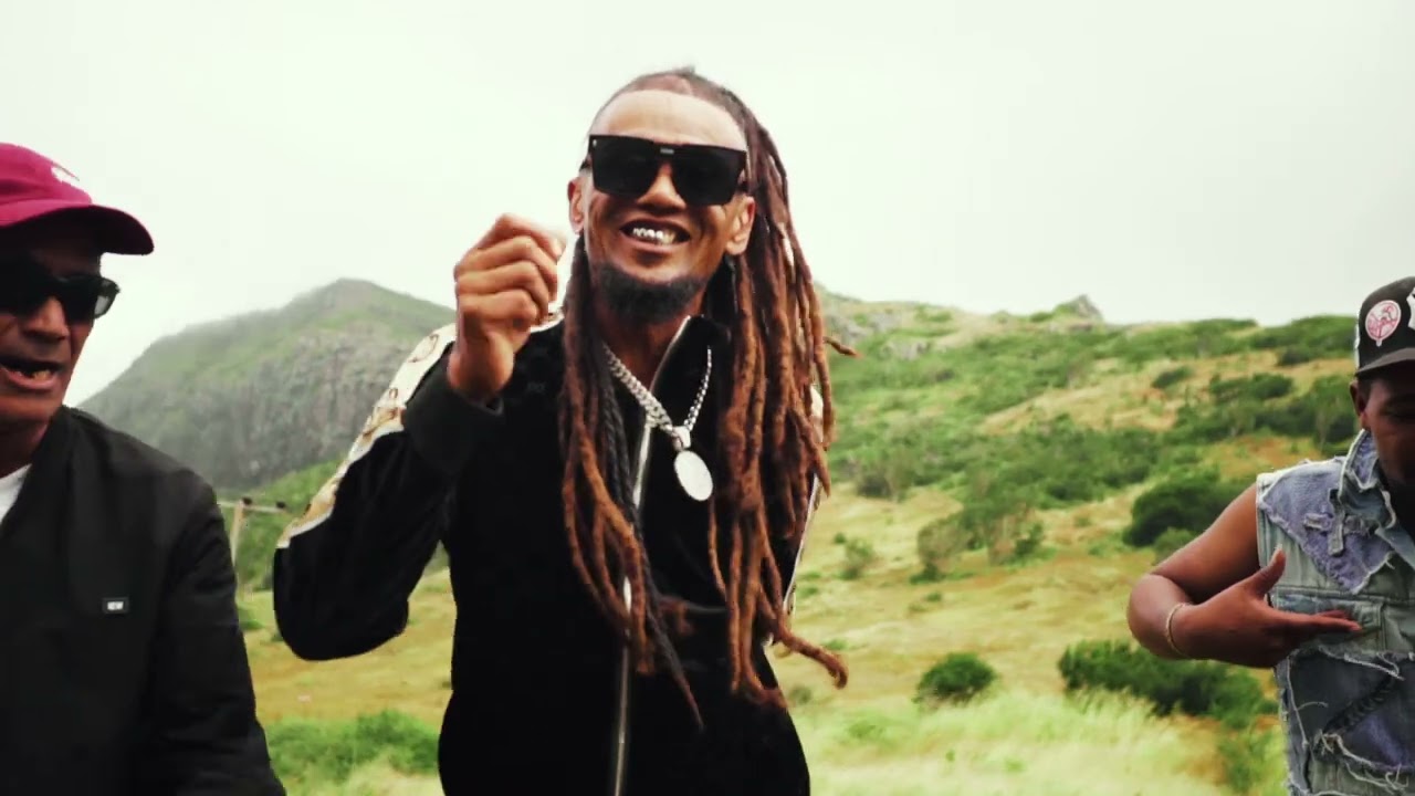 Ras bruno - PLANTING DANS SALON