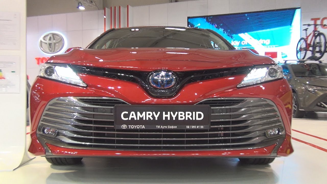 Toyota Camry 2.5 Hybrid 218 hp Luxury e-CVT (2020) Exterior and Interior