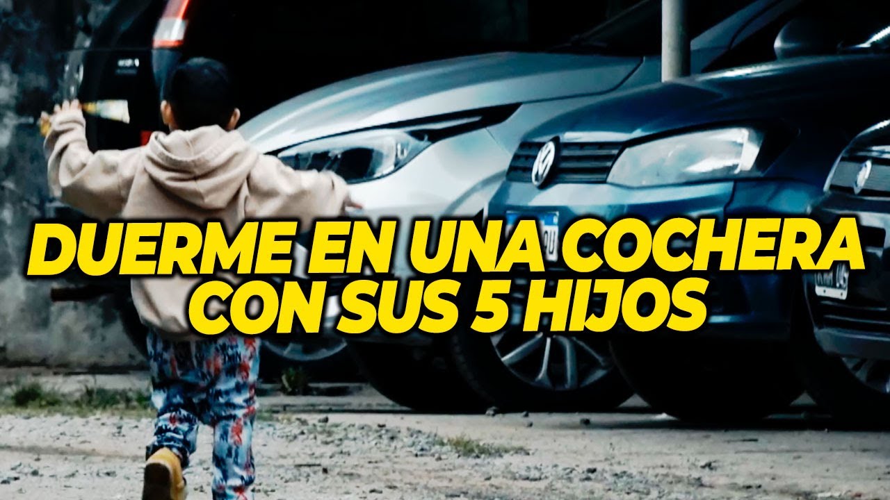 DUERME CON SUS 5 HIJOS EN UNA COCHERA: Vive en una cochera por no conseguir alquiler