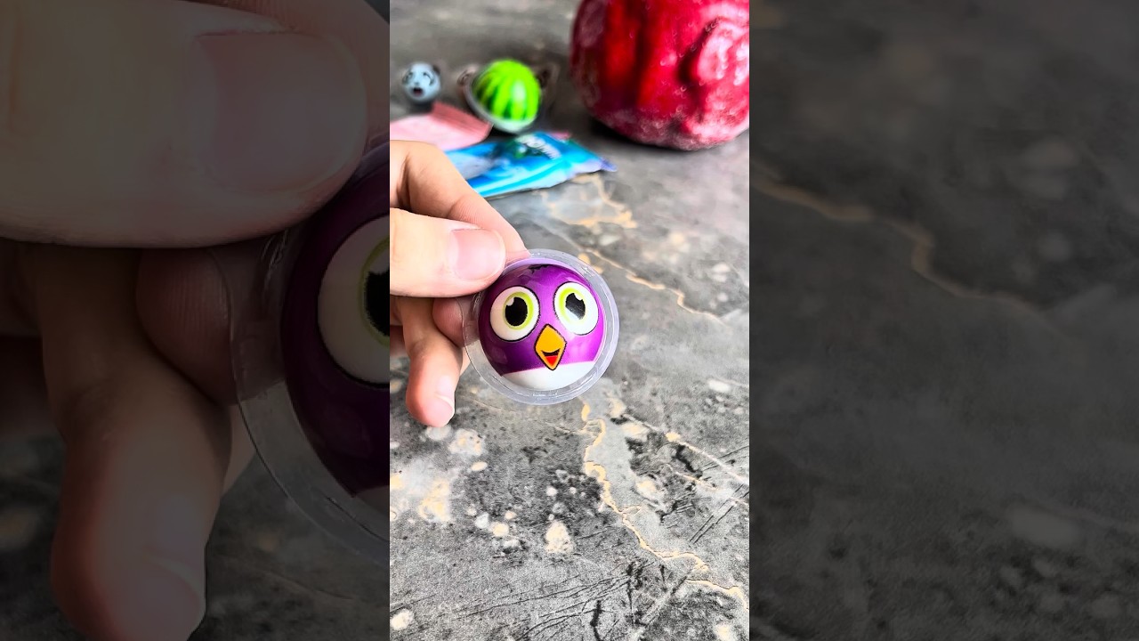 Opening a purple candy #unboxing #asmr #shortvideo #Candy #Sweets #CandyLovers #purple #chocolate