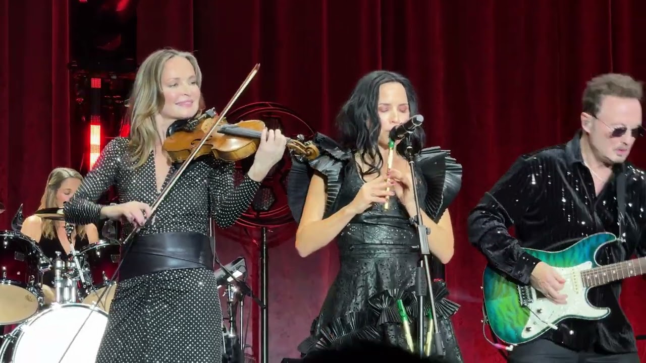 [2024-11-08] The Corrs - 
