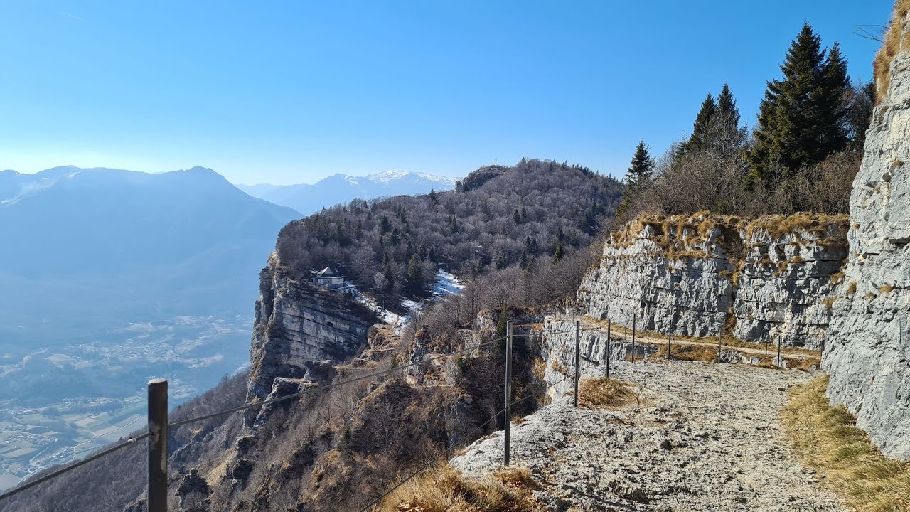 Monte Cengio dalla ex stazione del Campiello
