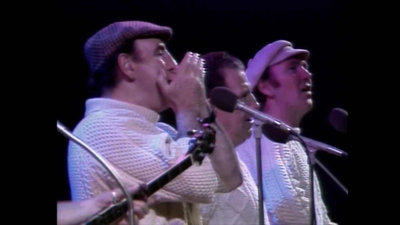 The Clancy Brothers & Tommy Makem - Shoals of Herring (Live At Ulster Hall 1984)