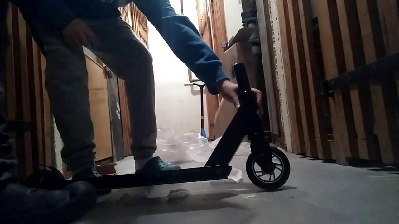 Unboxing koloběžky bandit alias jak složit koloběžku#1