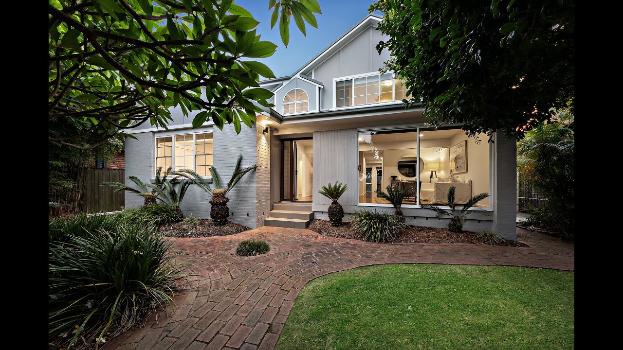 Presence - 58 Curry Street, Merewether - Chasse Ede & Shaylee Dean +612 4081 4702