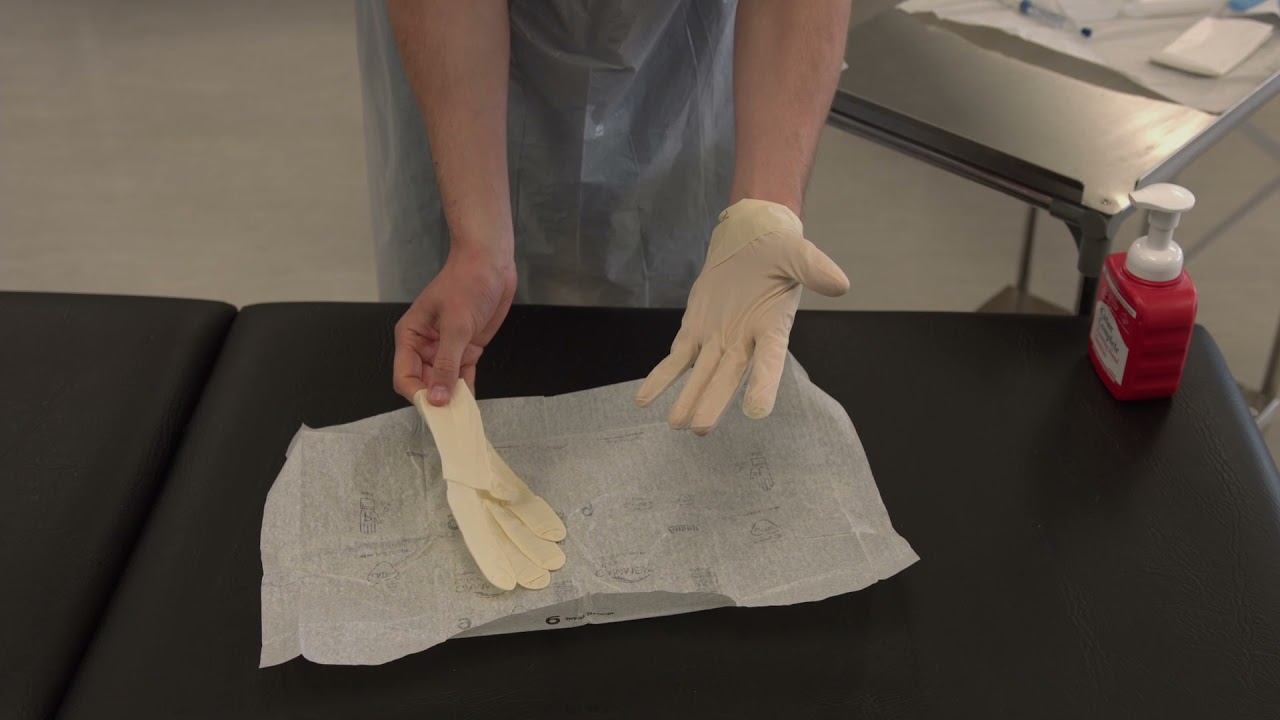 Female Catheterisation - Inserting the Catheter