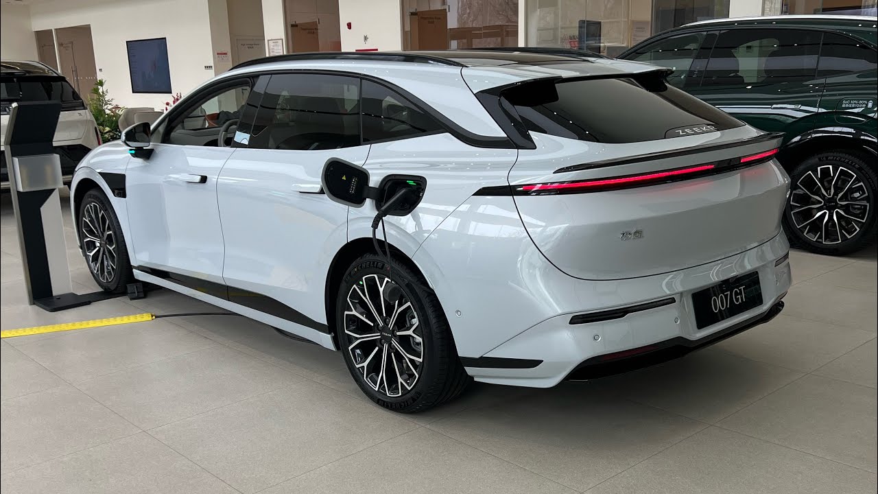 Электромобиль Geely Zeekr 007GT EV 2026 года выпуска, запас хода 825 км, стартовая цена 29 400 до...