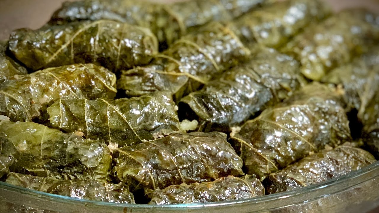 Най-вкусните лозови сарми, лесна рецепта стъпка по стъпка / Самая вкусная долма в духовке