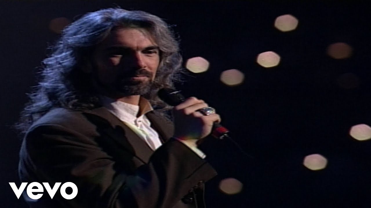 Bill & Gloria Gaither - Loving God, Loving Each Other [Live] ft. Gaither Vocal Band