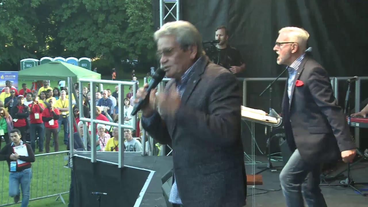 Wolverhampton, Jesus Loves You - Last Day (MCMS)