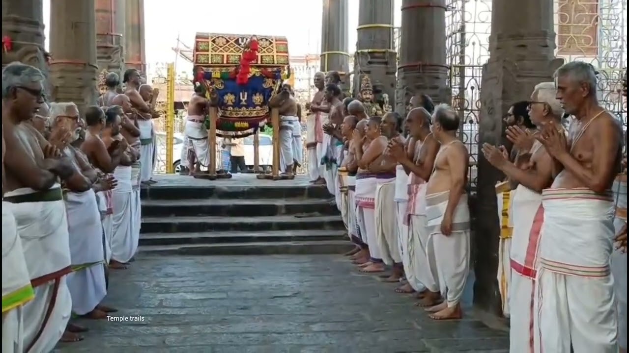 பார்த்தசாரதி கோவில் வரதர் நாச்சியார் திருக்கோலம் கோஷ்டி சாற்றுமறை.