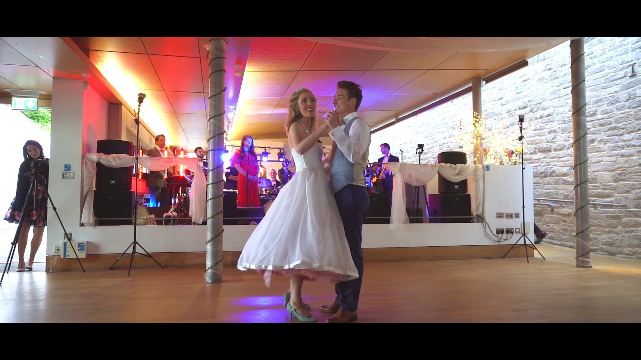 Best first dance EVER First wedding dance flash mob to la la land with amazing lifts