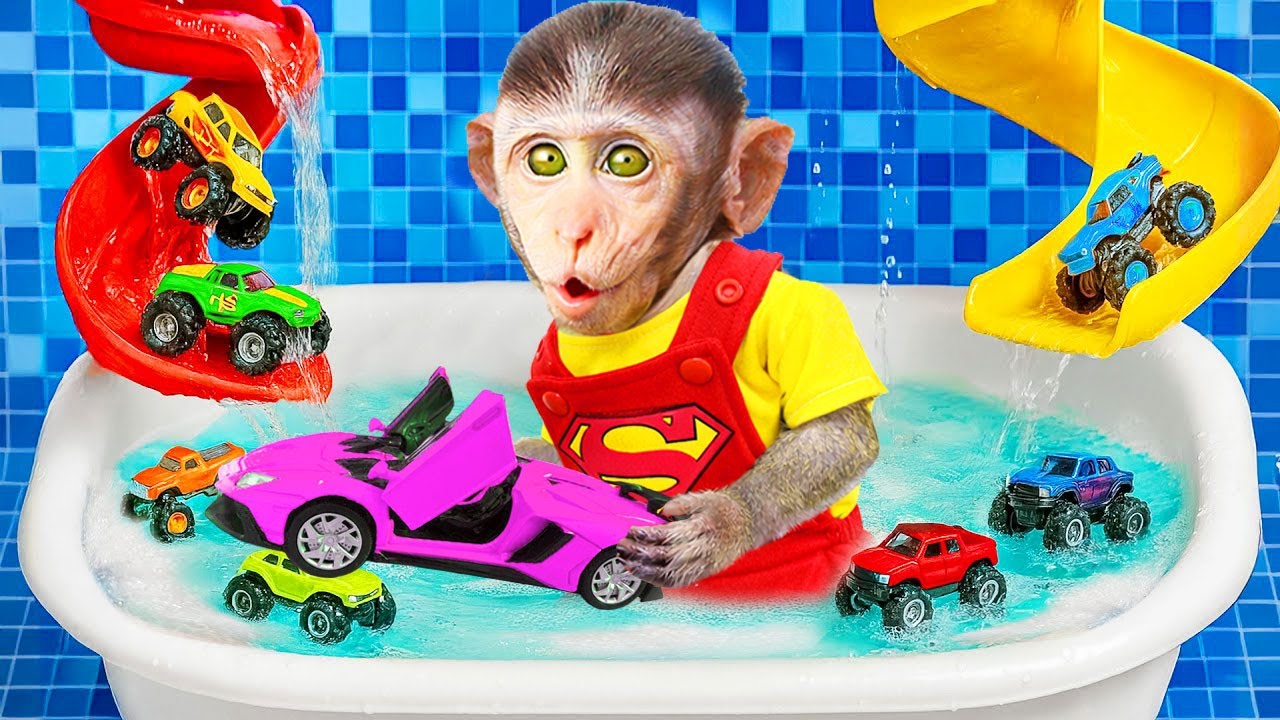 Monkey Baby Mimi Organized a Car Race In The Swimming Pool 🏎💦 | Mimi Money Life