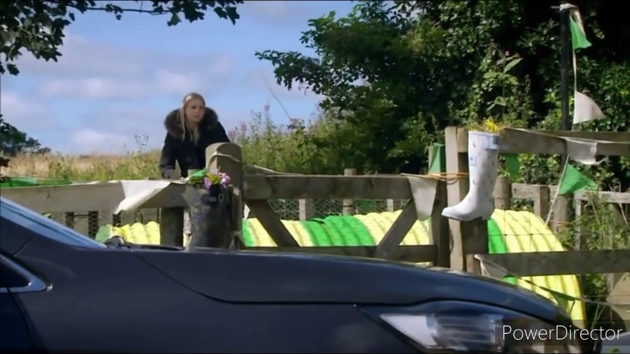 Emmerdale - Lisa Return To Haunt Belle In Her Head - Part 1/2 (15th October 2020)